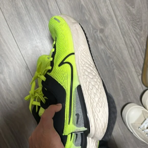 Nike Invincible Run ZoomX 10mens - Picture 7 of 8